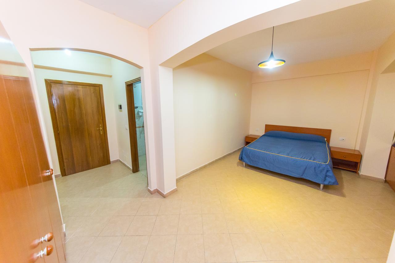 Kolaveri Resort Golem Buitenkant foto
