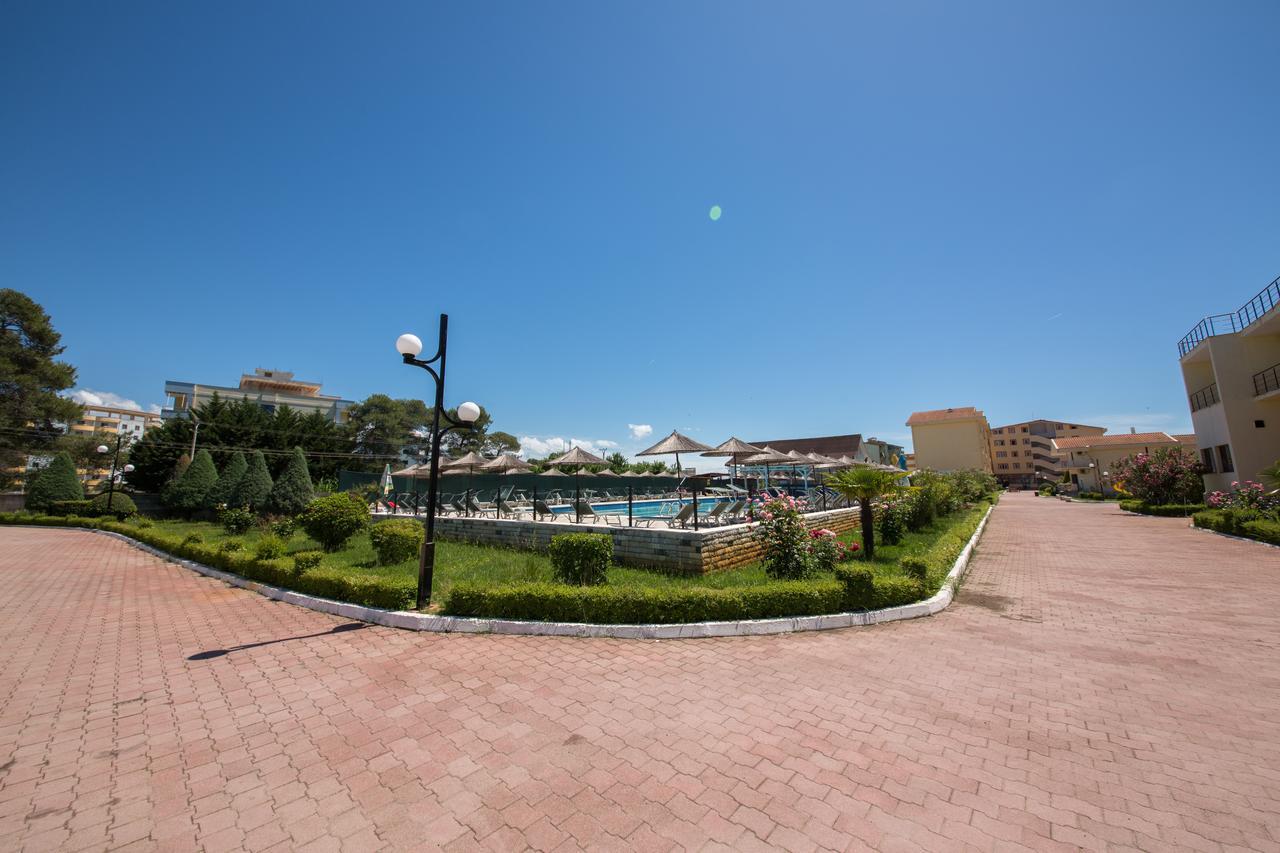 Kolaveri Resort Golem Buitenkant foto