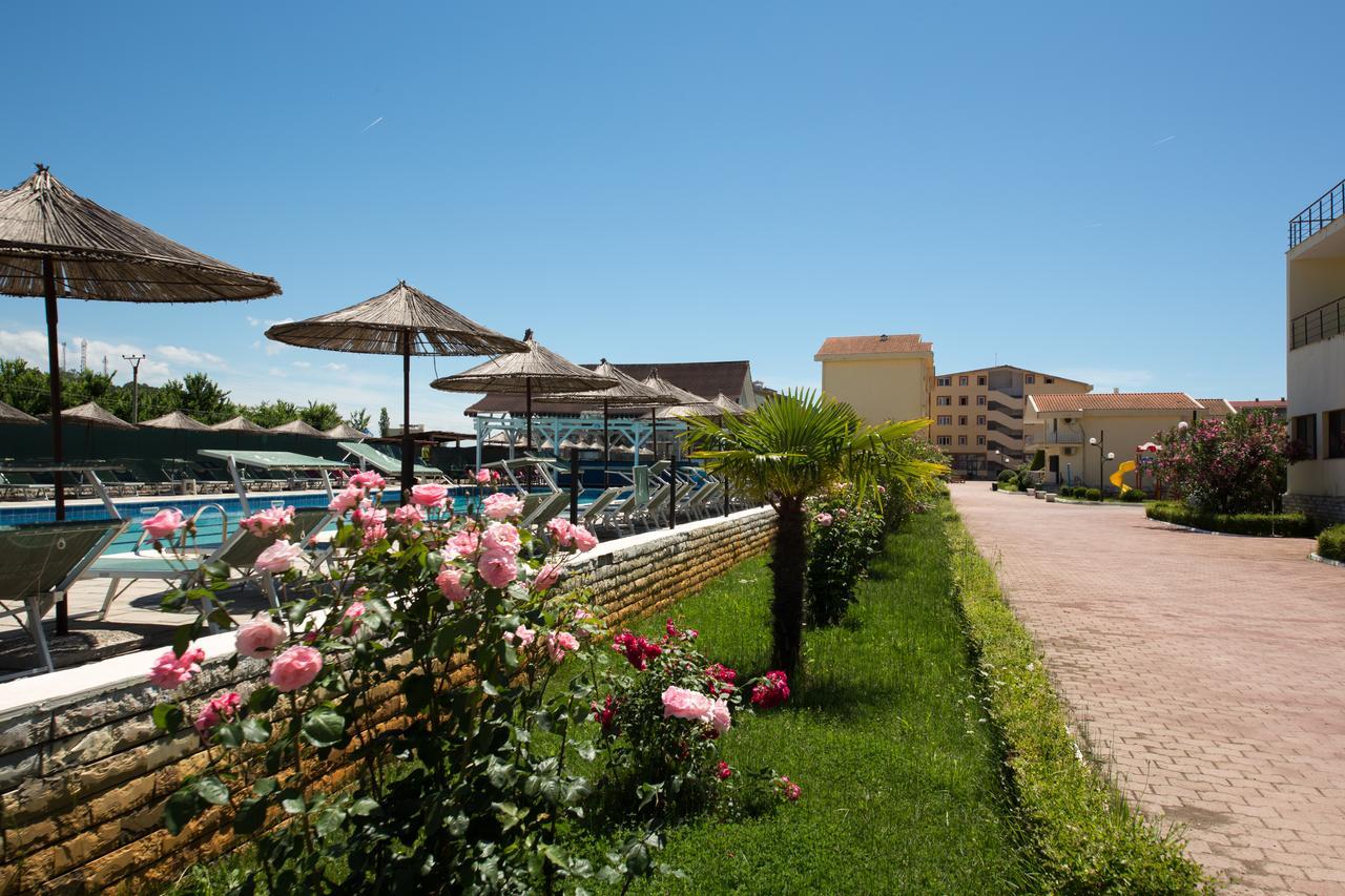 Kolaveri Resort Golem Buitenkant foto