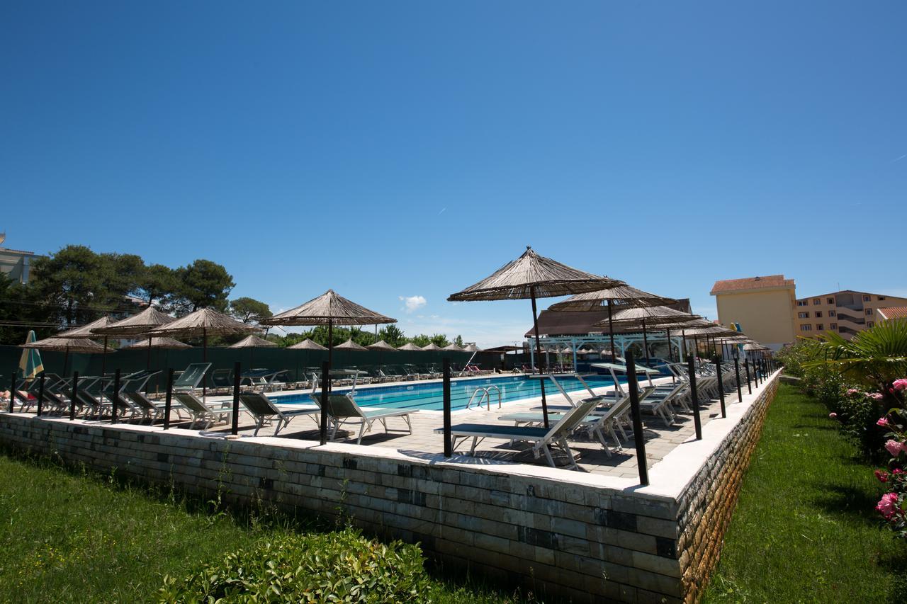 Kolaveri Resort Golem Buitenkant foto