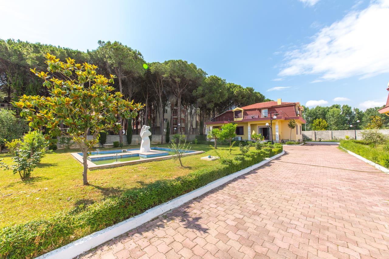 Kolaveri Resort Golem Buitenkant foto