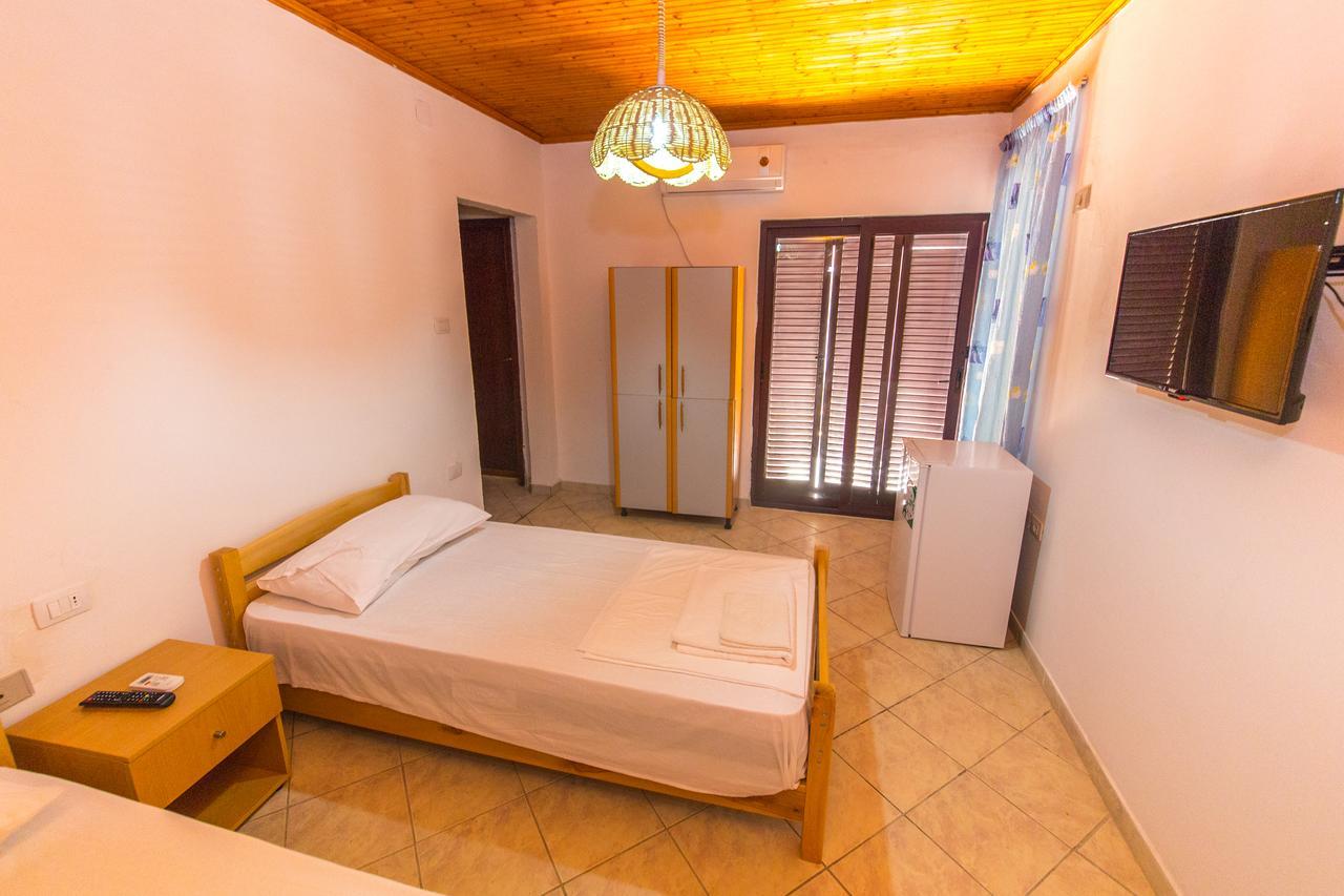Kolaveri Resort Golem Buitenkant foto