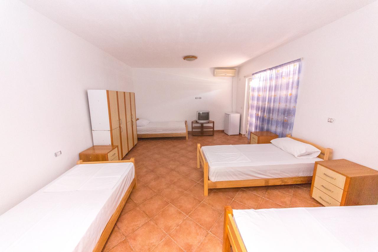Kolaveri Resort Golem Buitenkant foto